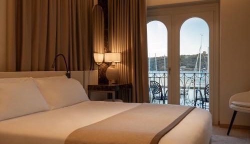 Superior Double Room with Lake View