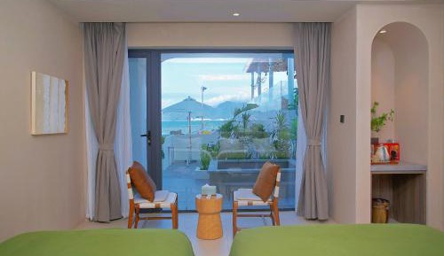  Beach View Twin Room