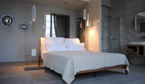 Superior Suite with City View