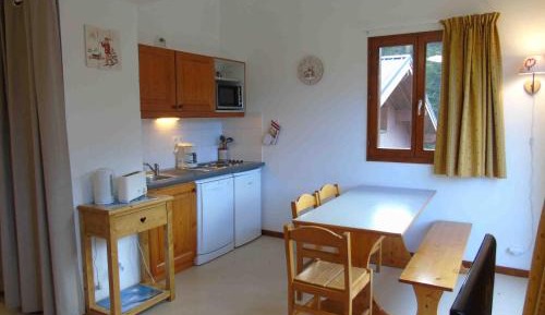 Apartment (6 Adults)
