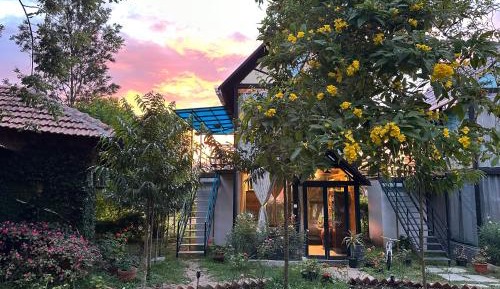 Suite with Mountain View