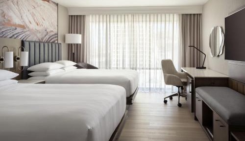 Guest Room, 2 Queen Beds with View