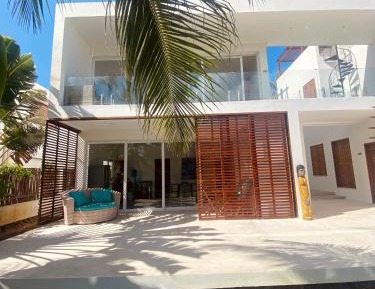 Apartment with Pool View 