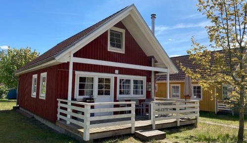 Three-Bedroom Holiday Home 