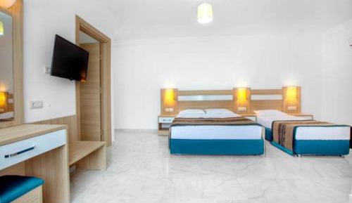 Quadruple Room with Balcony