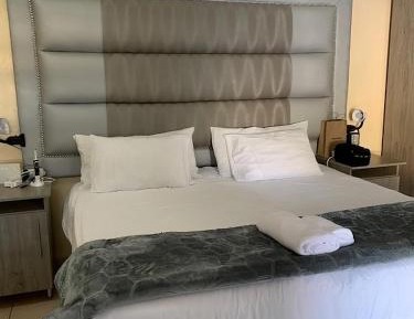 Double or Twin Room with Bathroom