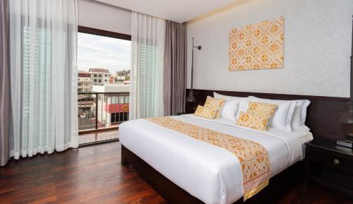 Deluxe Double Room with Balcony