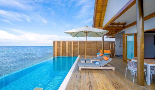Superior Water Villa with Pool