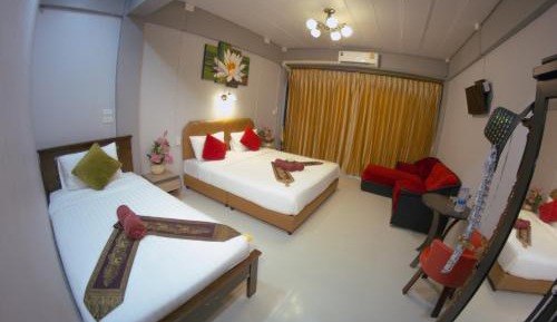 Deluxe Triple Room
