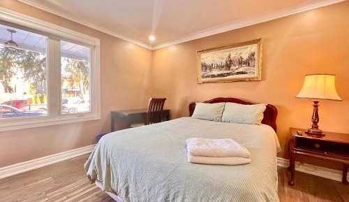 Deluxe Double Room with Bath