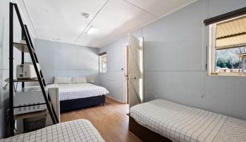 Heritage Family (4) room with Shared Bathroom