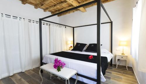 Deluxe Two-Bedroom Villa