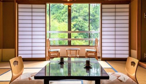 Economy Triple Room with Shared Bathroom