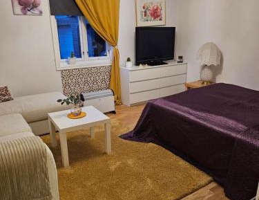 Twin Room with Shared Bathroom