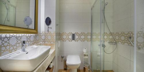 Suite with Spa Bath