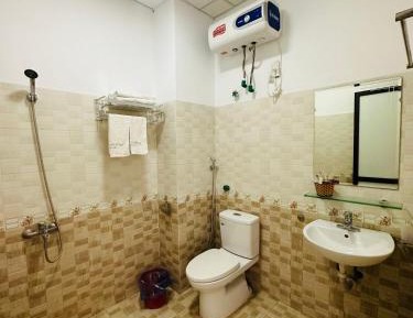 Quadruple Room with Private Bathroom
