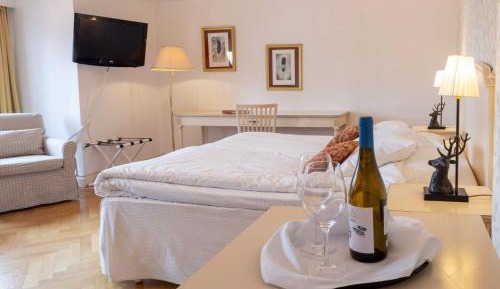 Double Room with Lake View