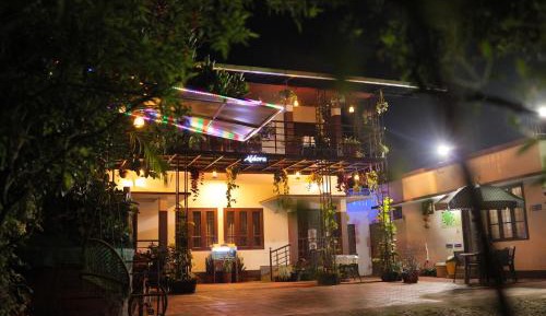 Family Room with Mountain View