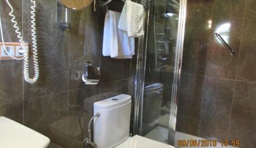 Double Room with Four Poster Bed and Parking Included