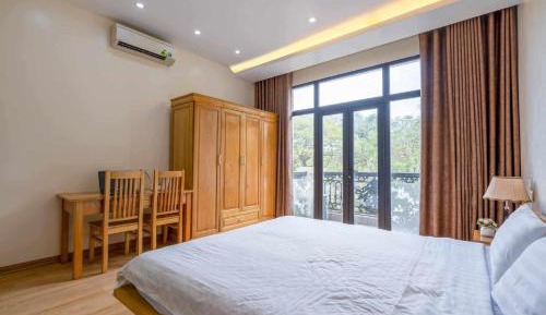 Apartment with Balcony