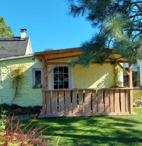 One-Bedroom Apartment with Garden View