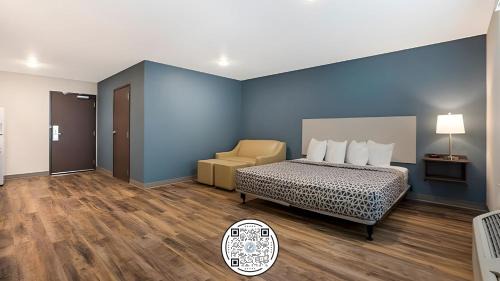 King Suite with Sofa - Disability Access/Non Smoking