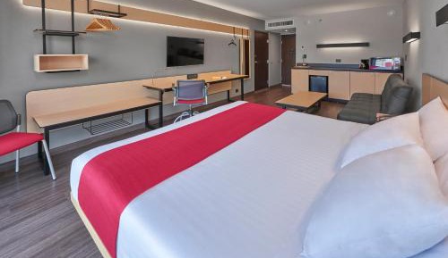 Superior King Room with Sofa Bed