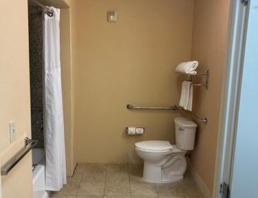 King Room - Mobility Access/Hearing Accessible