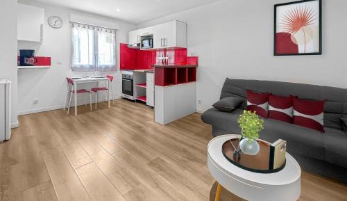 One-Bedroom Apartment