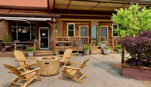 Cottage with Garden View