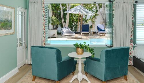 Suite with Private Pool