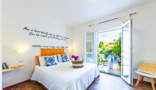 Triple Room with Balcony