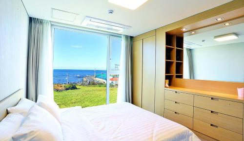 Three-Bedroom Townhouse