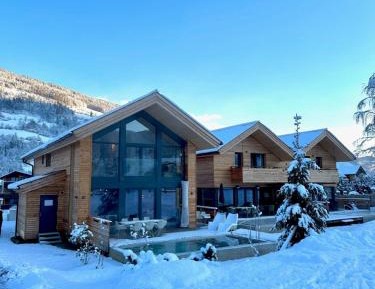 Holiday Home 8 with Sauna & Pool