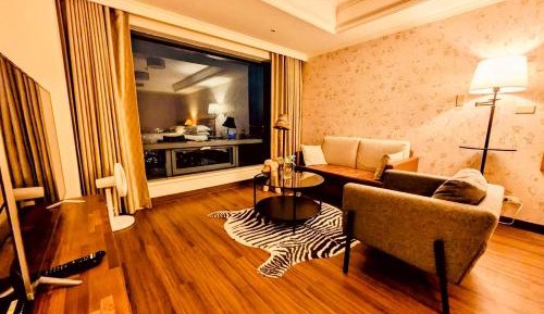 Twin Room with City View