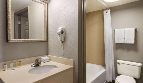 Two Queen Beds – Pet Friendly / Non-Smoking