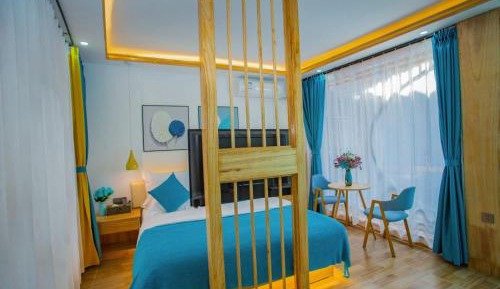 Standard Queen Room