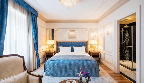 King Room