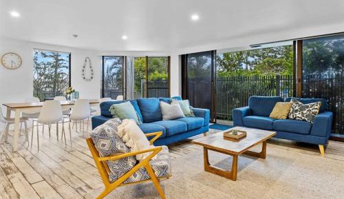 Apartment with Garden View