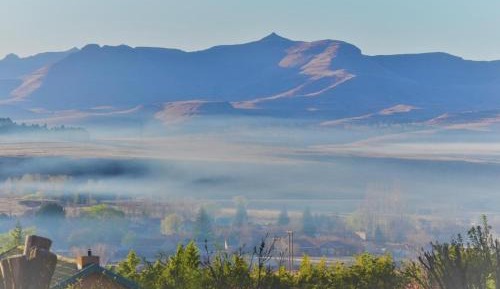Two-Bedroom Chalet/Cottage