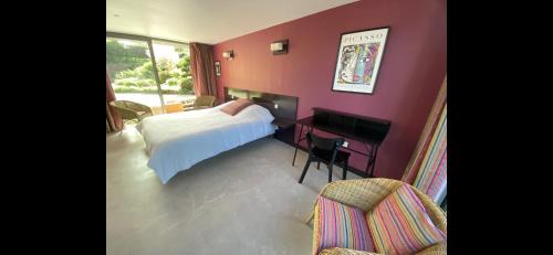 Deluxe King Studio
