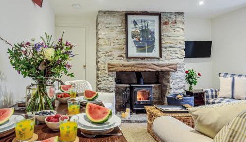 Three-Bedroom Holiday Home 