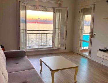 One-Bedroom Apartment with Sea View and Balcony