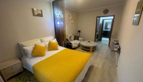 One-Bedroom Apartment with Balcony