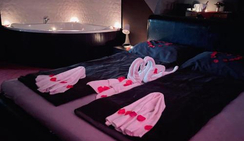 Double Room with Spa Bath