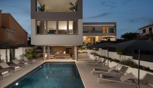 Deluxe Villa
