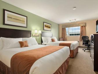 Queen Room with Two Queen Beds - Non-Smoking