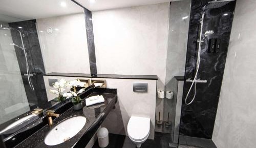 Premium Comfort Room with Forest View