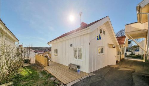 Three-Bedroom Holiday Home 