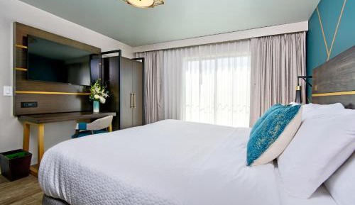 Standard King Room